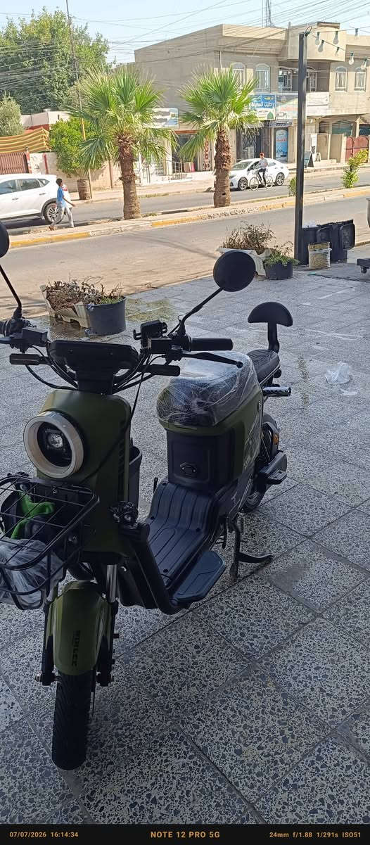 للبيع دراجة شحن R9 لون زيتي 💚المواصفات:
النوع: دراجة شحن كهربائية R9
الحالة: نظيفة جداً، الكشن بعدها بنايلون
اللون: زيتي غامق - لون مرغوب
المميزات: 
سلية امامية حديد قوية للحمولة
ظهرية للراكب الخلفي مريحة
كشن مزدوج مريح لسائق + راكب
لايت دائري LED قوي بالليل
دواسات + بدالات تمشي شحن وعادي
تعليك امامي وخلفي مريح بالشوارع
الاستخدام: اقتصادية، شحنها يمشيك هواي، ما تريد بانزين
السعر: 550 وبيها مجال
العنوان: الموصل جانب الايسر حي لميثاق
للاستفسار: دزلي خاصاو الرقم/***********
