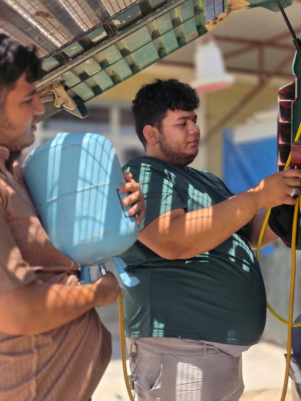 لشحن وصيانة تبريد انواع السيارات لل استفسار الاتصال ع الارقام التاليه ***********
***********
