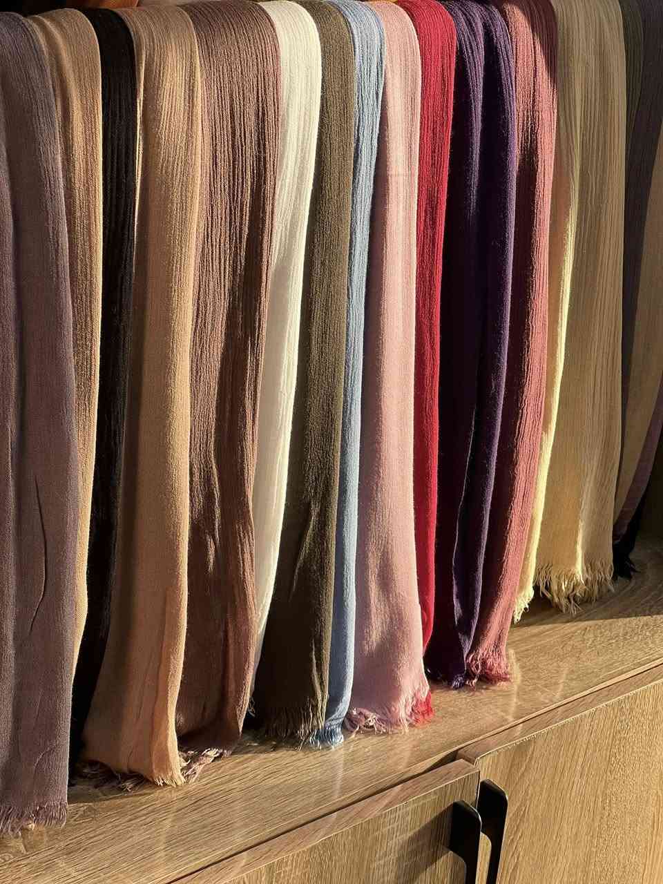 شال تايلندي يجمع بين الاصاله والجمال متوفر بعده الوان

لأنك تستاهلين تكونين أميره 
احدت الموديلات 
توصيل داخل تكريت
للطلب دايركت او على الرقم
***********
تكريت _ شارع الزهور مقابل قاعة شهيد ليث
#اكسبلور #تكريت #زهور
