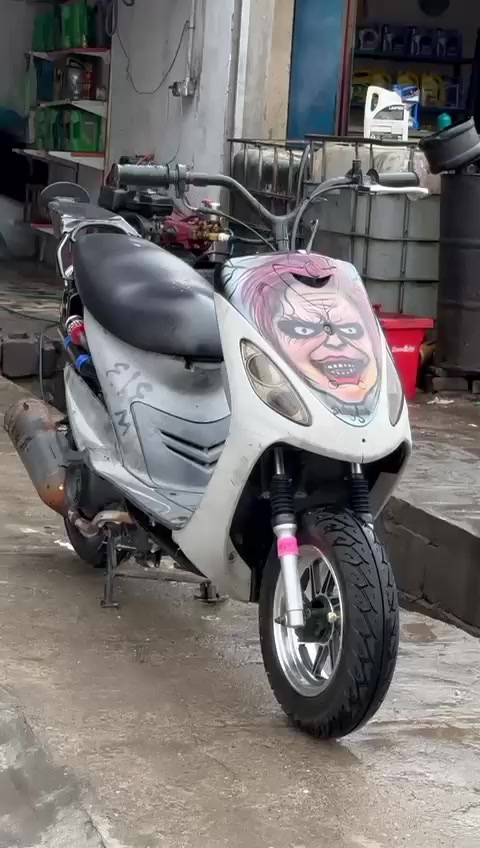 ماكس قجمه للبيع دراجه مفتوحه بس ولفات سلف يرادله شخاطه سعرها 650 وبيها مجال ***********
