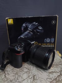كامره نيكون 7500 D للبيع استعمال شخصي ملحقاتها بدي العدسة الاصلية 18 1...