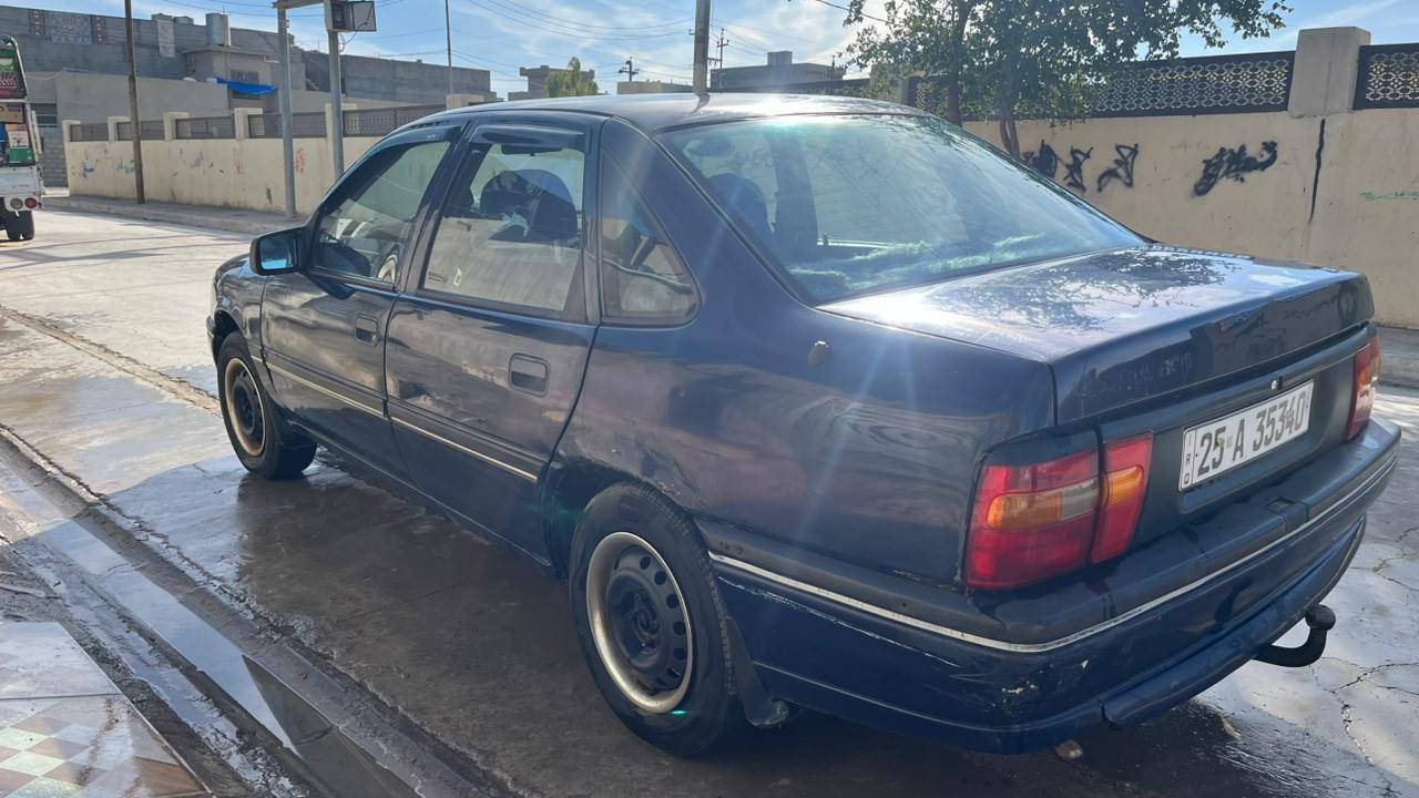 فكترا ٢٠ موديل ٩٢ رقم كركوك انكليزي سنويه ل٢٩ باسمي بيها كابون بانزين بدون حادث بدون صبغ ***********
