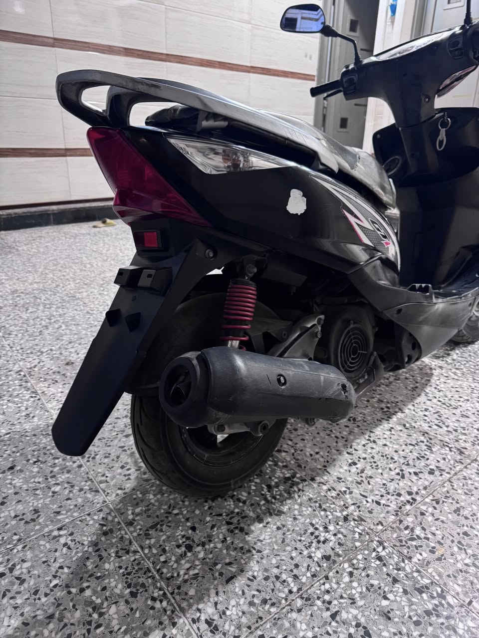 ماكس ثعلب سعرها 550 الف رقم *********** غير متواجد عل فيس مكانها بغداد الشعب شارع الصحه
