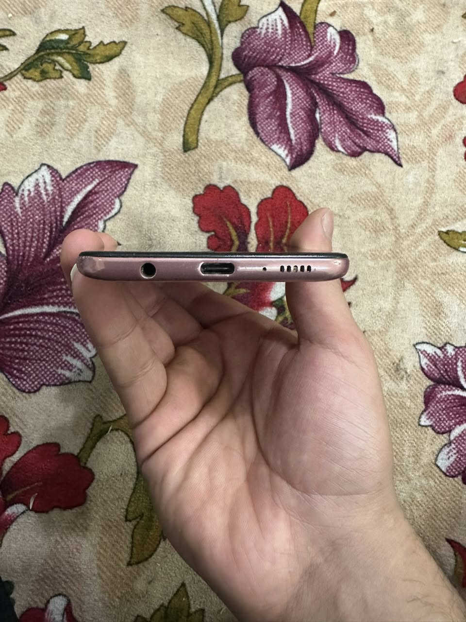 جهاز A51 جهاز نضافه ٩٠ بل ١٠٠ ذاكره ١٢٨ كارتونه ضايعه جهاز فول نضافه جهاز سعره ٢٠٠ بي مجال شغال كلشي بي بصمه سمكرت بطاريه 5000 رقم التصال ***********
