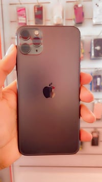 ايفون 11برو ماكس للبيع جهاز مبدل شاشه اصليه نضيف الجهاز ذاكره 256 نموذ...