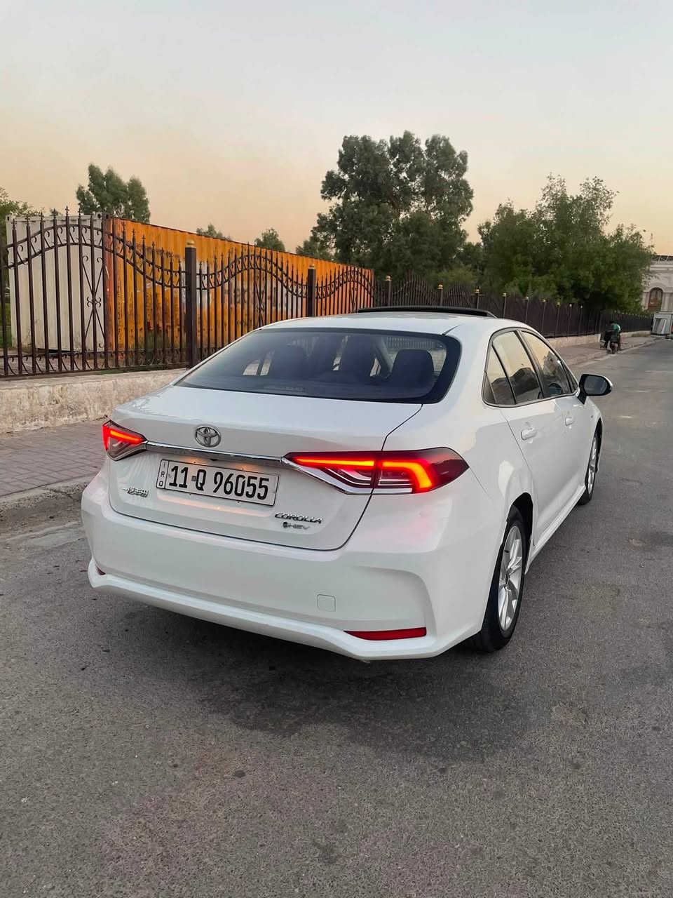 السلام عليكم للبيع كورلا هايبرد مديل 2024السياره ماشيه 38 بيهة حالوب خفيفه وبيهة طخه با جاملغ الخلفي  السياره نضيفه مكاني بغداد البلديات شارع الكنيسه للستفسار 
***********هاتف
***********واتساب فقط
