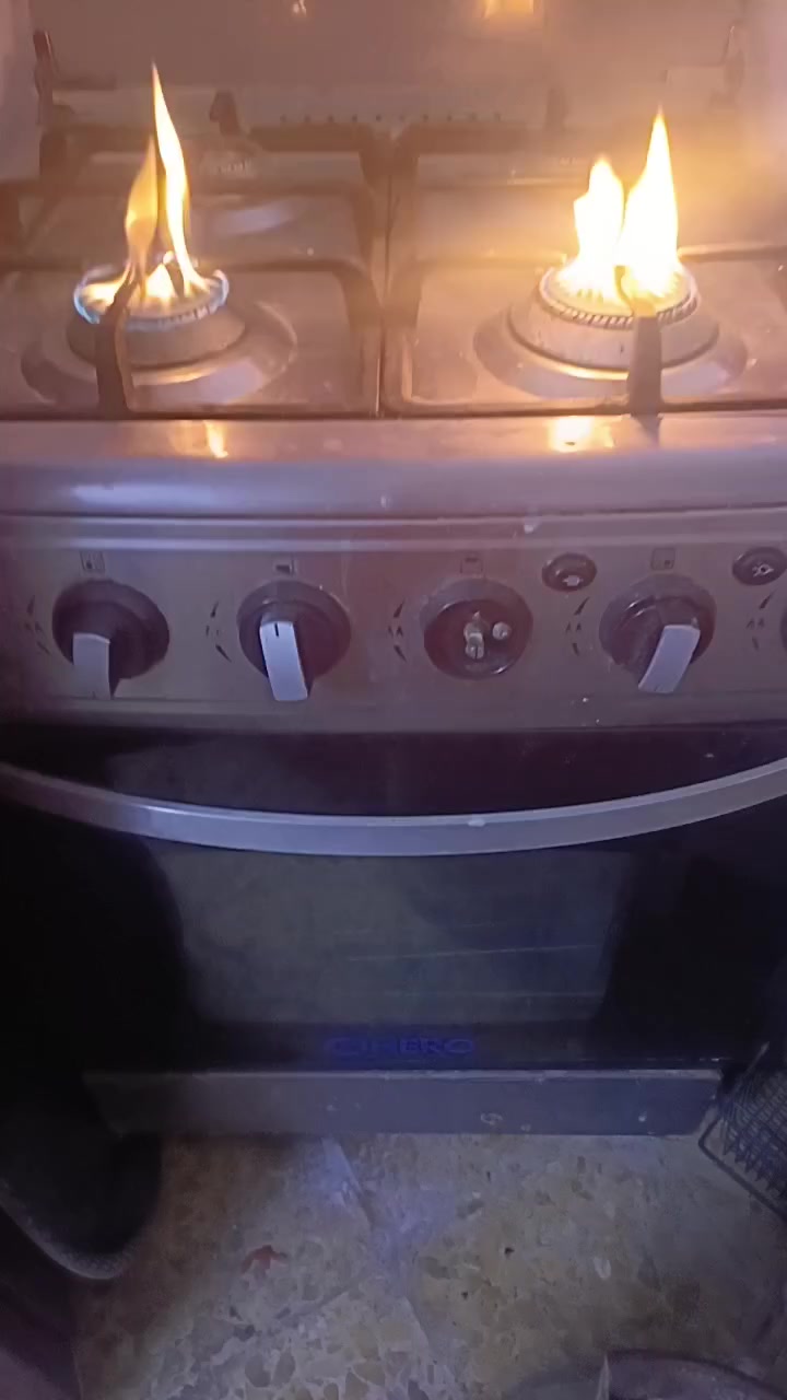 طباخ جديد وشغال وميز طعام نضيف للبيع


**إذا كنت صاحب هذا الإعلان وتريد حذفه لأي سبب، رجاءا أرسل رسالة إلى الدعم الفني**