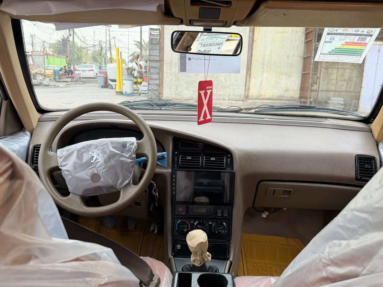 سلام عليكم شباب بيجو لميس موديل 2016 رقم بغداد الماني سنويه 2027 شرط تحويل مصفره هيئه غرمات مكينه وكير مكفولات لا تبخير ولا صوت خير من الله صدر امامي خلفي جديد تخم تاير جديد مدوشمه كاعيه جلد سياره بيه صبغ جاملغ خلفي و جاملغ امامي سياره جاهزه و حلوه سنتر لوك ريمود كامل شغال تبريد شغال شاشه سماعات بلوتوث كله شغال سعره 35 وبيه مجال بسط اليحب يتصل *********** مكاني بغداد العبيدي
