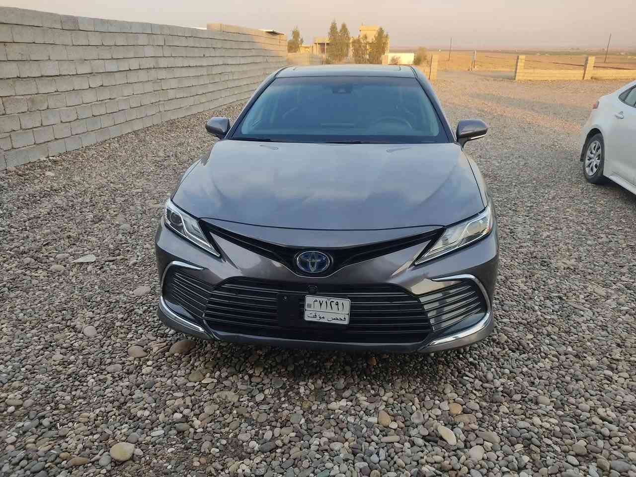 السلام عليكم
للبيع 
كامري موديل 2024 مواصفات XLE هايبرد منفيس تترقم في جميع المحافظات ما عدا الاقليم رقمها مجاني داخله قبل القرار 
دخول جديد ماشيه 71 الف 
ضررها خفيف بچم كبس وجنطه كبس قطعها بلادي كلها 
صور الشاصي مرفق بالمنشور 
السعر 195 وبيها مجال 
عنوان السياره ناحيه الزاب قريه اصبيح تحتاني 
للاستفسار الاتصال على الرقم التالي 
‏‪0783 281 0292‬‏
