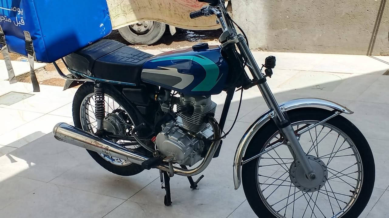 نامه شلامجه شاصي 22ومحرك 22
دراجه ما بيهه اي عيب سهرهه500
عنواني بصره شط العرب
***********
