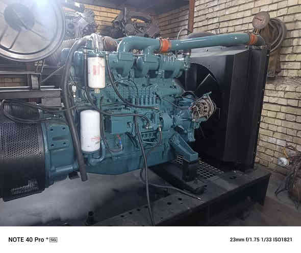 سلام عليكم مولد دايو٦ بستم 
اربيه ما مفتوح بيها برغي 
كهربائيه حمايات كامله 
شرط الحمل لا بخار ولا صرف 
ضمان ما بعد البيع
توليد ٣٠٠كيفي ميكالته
ستندر السعر ٩٠ وبيها مجال لشراي
العنوان ابو غريب الخط السريع مقابل معمل حليب بلادي
***********    ***********
