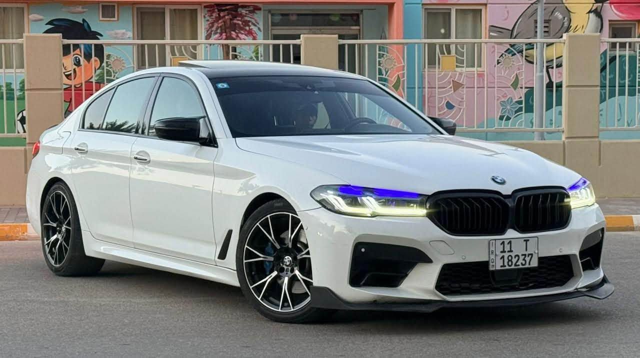 السلام عليكم
للبيع او مراوس 
| BMW 540i موديل 2018 (دفع خلفي)
سيارة نظيفة جداً وبحالة ممتازة، فول مواصفات وجاهزة للاستخدام بدون أي مصاريف.
السعر 285 ورقه 
المواصفات:
* محرك 6 سلندر (3000 تون تيربو )
* دفع خلفي
* فتحة سقف
* تشغيل بصمة
* دخول ذكي (بصمة أبواب)
* جنطة كهربائية
* رادار أمامي
* نظام النقاط العمياء
* شاشة كبيرة
* كاميرا خلفية
* حساسات أمامية وخلفية + نظام 360
* ويلات قياس 20
* باكجات M
* تم تحديثها إلى موديل 2023 (كت كامل M + باك لايت + لايتات + دعاميات)
الحالة:
* السيارة جاهزة بالكامل بدون أي نواقص
* صفر مسجات
* صور الحادث مرفقة في المنشور
* الضرر  3 قطع فقط 
* ⁠صور الحادث المنشور 
📍 الموقع: بغداد – بسماية
📞 للاستفسار والاتصال:
***********
