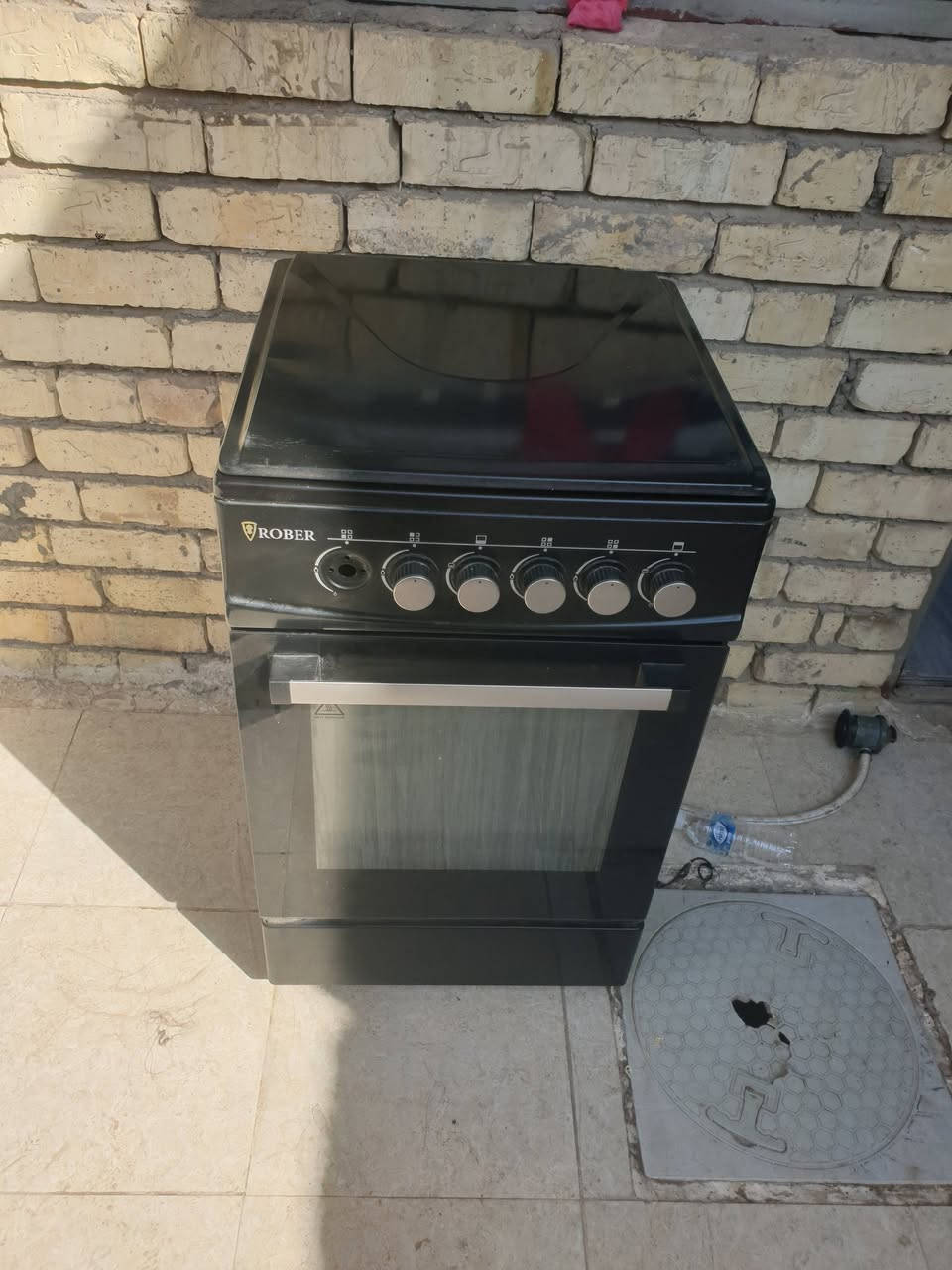 السلام عليكم طباخ كله شغال للبيع السعر 150 وبي مجال ***********
