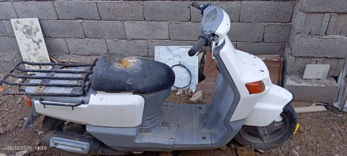 سلام عليكم دراجه ياماها بيكم سرعه ٦٠ ابيع كوم حديد الدراجه كايمه ظفيرة كهرباءيات كفرات كلش نظيفه سعر ١٧٥ الف الرقم للاستفسار***********
