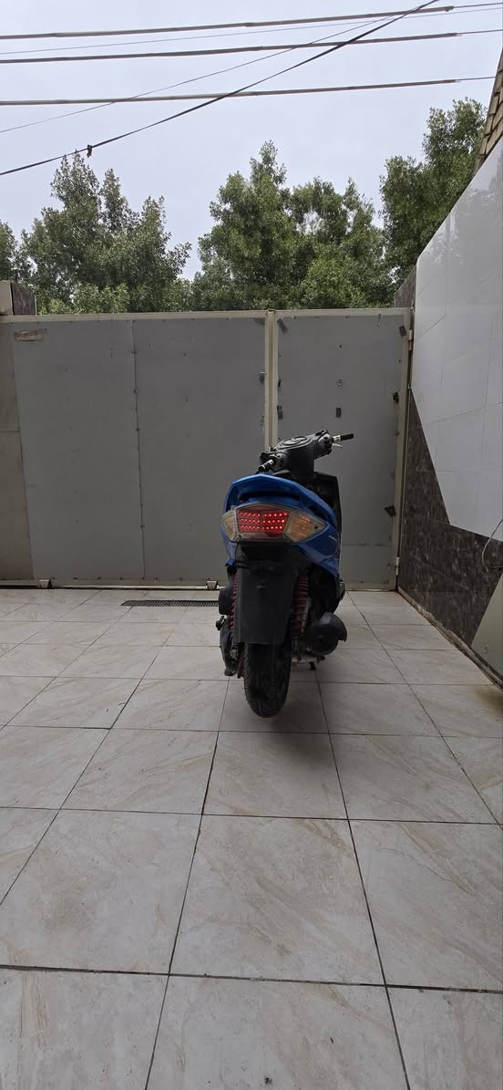 سكنز فحل ياباني للبيع.    محرك مفتوح.  غراض كله درجه اوله  من علي الحسناوي.   كابريتر تعبانه و طفت. ابيع هلموجود تجي تفحص و تاخذ سعر370 مكان نجف حي الجامعه  ماكو سكنز فحل بهلسعر بس مستعجل ع بيعته


**إذا كنت صاحب هذا الإعلان وتريد حذفه لأي سبب، رجاءا أرسل رسالة إلى الدعم الفني**