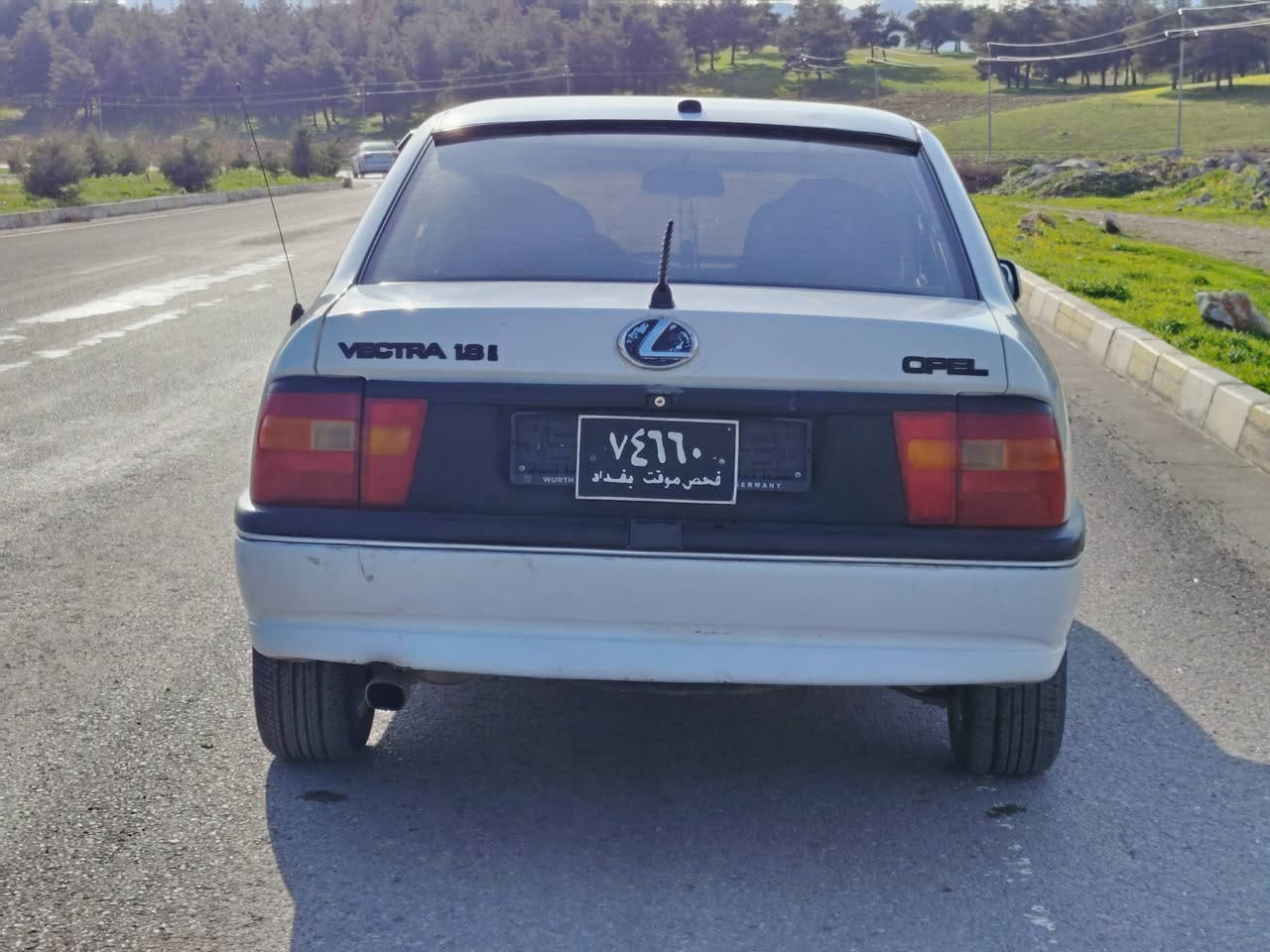 ئۆپڵ ڤیکترا مەکینە 18 مۆدێل 1991
کامل کراوە بە 1993 نمونە لەجوانی 
(بۆیاخی نییە) دەعم و لێدراوی نییە غایسی نییە
گێڕ و مەکینە بەشەرتی فیتەر چوار تایەی لۆکی لەژێرە 
سەیارەکە علوجە ماڵی مەدەنی بەشەرت 
سعری 28 مەجال 
شوێن قەڵادزێ


**إذا كنت صاحب هذا الإعلان وتريد حذفه لأي سبب، رجاءا أرسل رسالة إلى الدعم الفني**