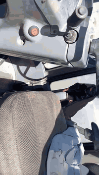 شوفل L30 مودیل 2000 بۆفرۆشتن هه موو گیانی بەشە پەمپ کارە بایی اکسل زۆر خاوینە سعر185معاملە  مشترنیت تلفون مە کە تکایە    ***********   اسیا***********
