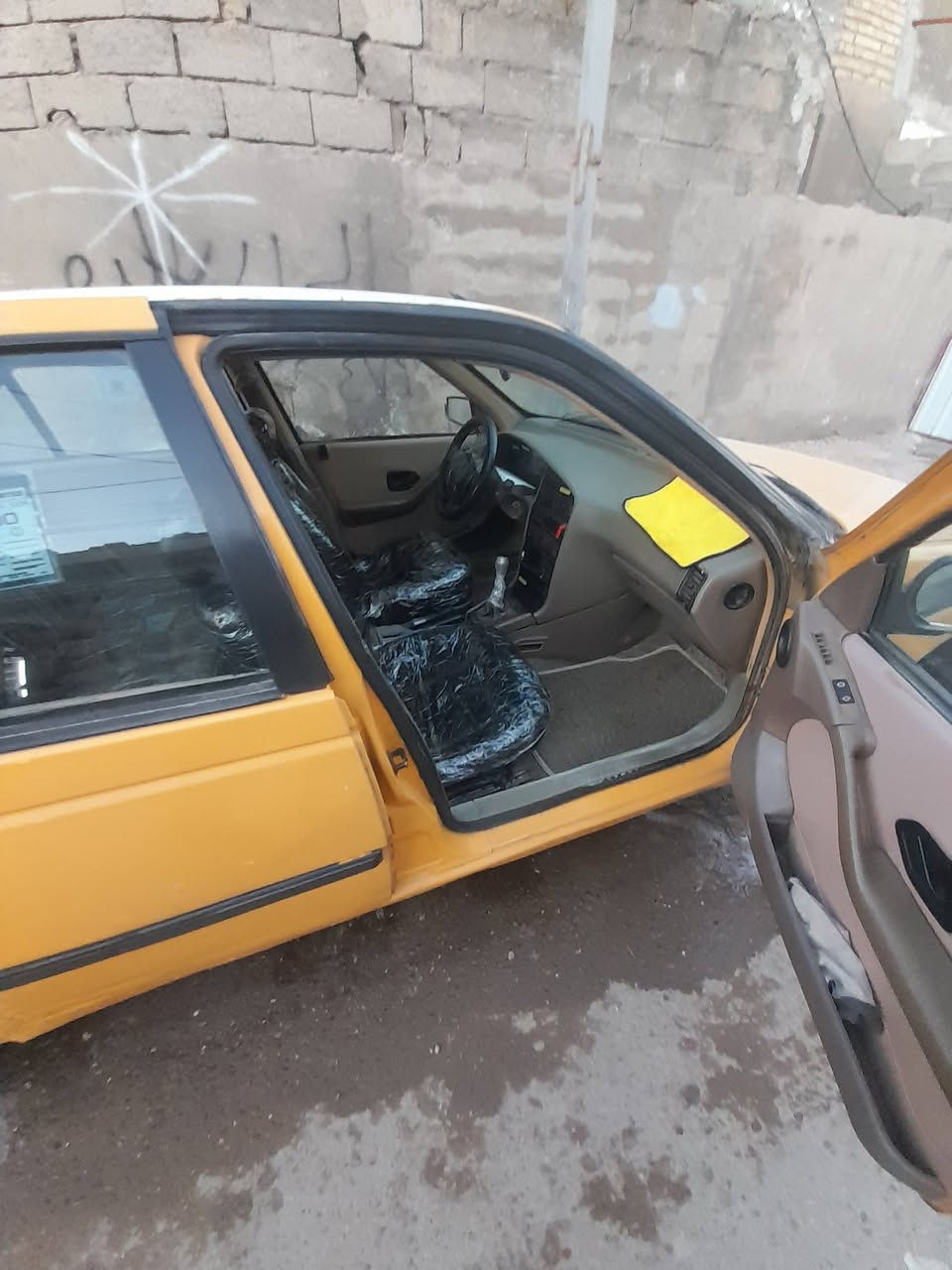 السلام عليكم بيجو 405 السعر 19 ماكينه فرنسي راعيها يريد تحويل***********
