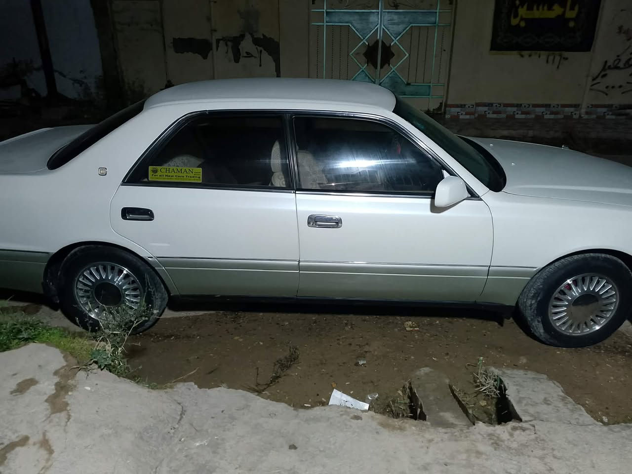 سلام عليكم سياره راس الثور للبيع موديل 99 رقم انبار مشروع وطني مبدل غلاف الجاملغ فقط تبريد ثلج شاشه ايباد كامره سياره جديده وماناقصها اي شي محرك 2500 العنوان ذي قار قلعة سكر رقم *********** السعر 110
