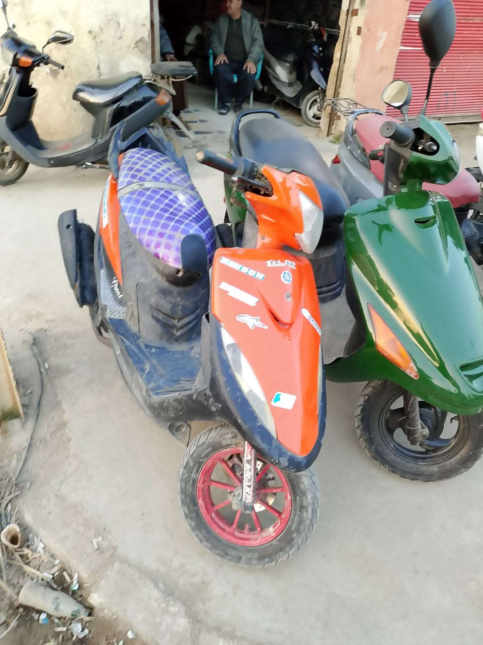 السلام عليكم 
دراجات للبيع 
كلشي وسعرة 
العنوان ديالى بعقوبة فلكة الامين
للاستفسار الاتصال على الرقم ***********
