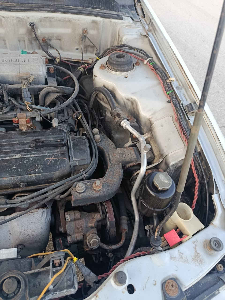 هونداي اكسله للبيع رقم بغداد موديل ٩٢ كير اوتو مكان السيارة ديالى بعقوبة للأستفسار على الرقم ***********
