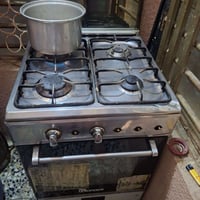 طباخ • ٤ عيون • فرن شغال