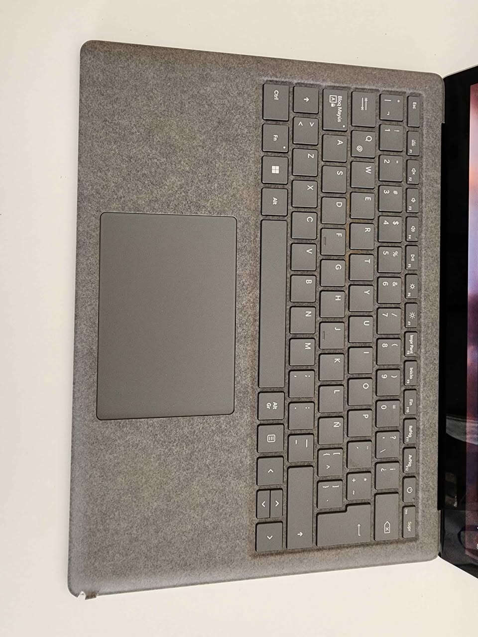Microsoft surface laptop 5
Core i5 12th generation 
8 gb ram
256 gb m2 nvme disk
13.3" touch screen 3k

جهاز انيق و نظيف ، مستعمل قليل... شحن يدوم نهار كامل...

لابتۆبێکی جوان و بە توانایە... کەم بەکارهاتووە... باتری یەکەی بەشی ڕۆژێک دەکات... بغداد, العراق


**إذا كنت صاحب هذا الإعلان وتريد حذفه لأي سبب، رجاءا أرسل رسالة إلى الدعم الفني**
