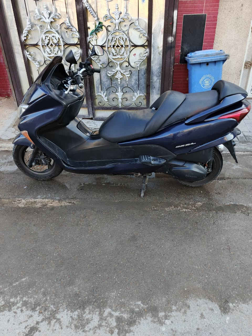 سلام عليكم متاح دراجه فوزه
0/8مكاني بغداد شهداء العبيدي رايدهة 850
وشراي يخابر وبي خيرويدلل***********
