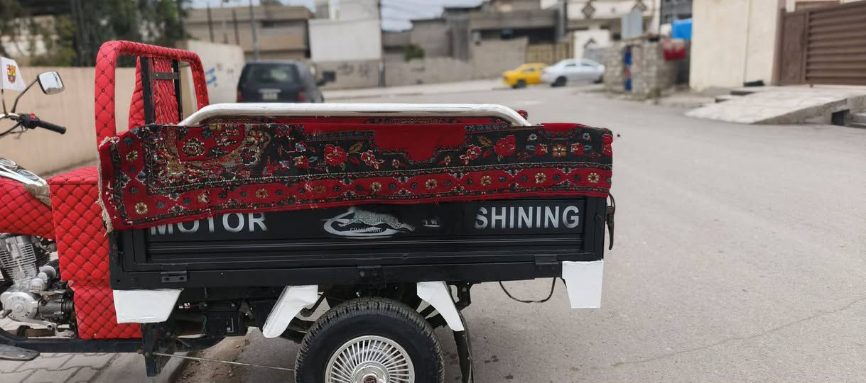 سلام عليكم ستوته لبيع مديل 20 مبيه اي نقص نظيفه سعر مليون 350وبيه حك جيه مامتوجد عله لخاص ***********
