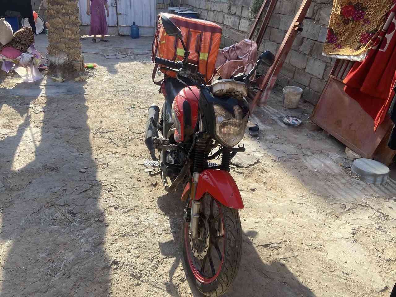 للبيع بيها محرك دايون جديد بسمي مشروع وطني وين ميعجبك تحول ويل وتايرات جدد ودبلات جدد سبب البيع عدي دراجتين واريد ابيع رقمها بغداد نقص دشبول طافي *********** واتساب
