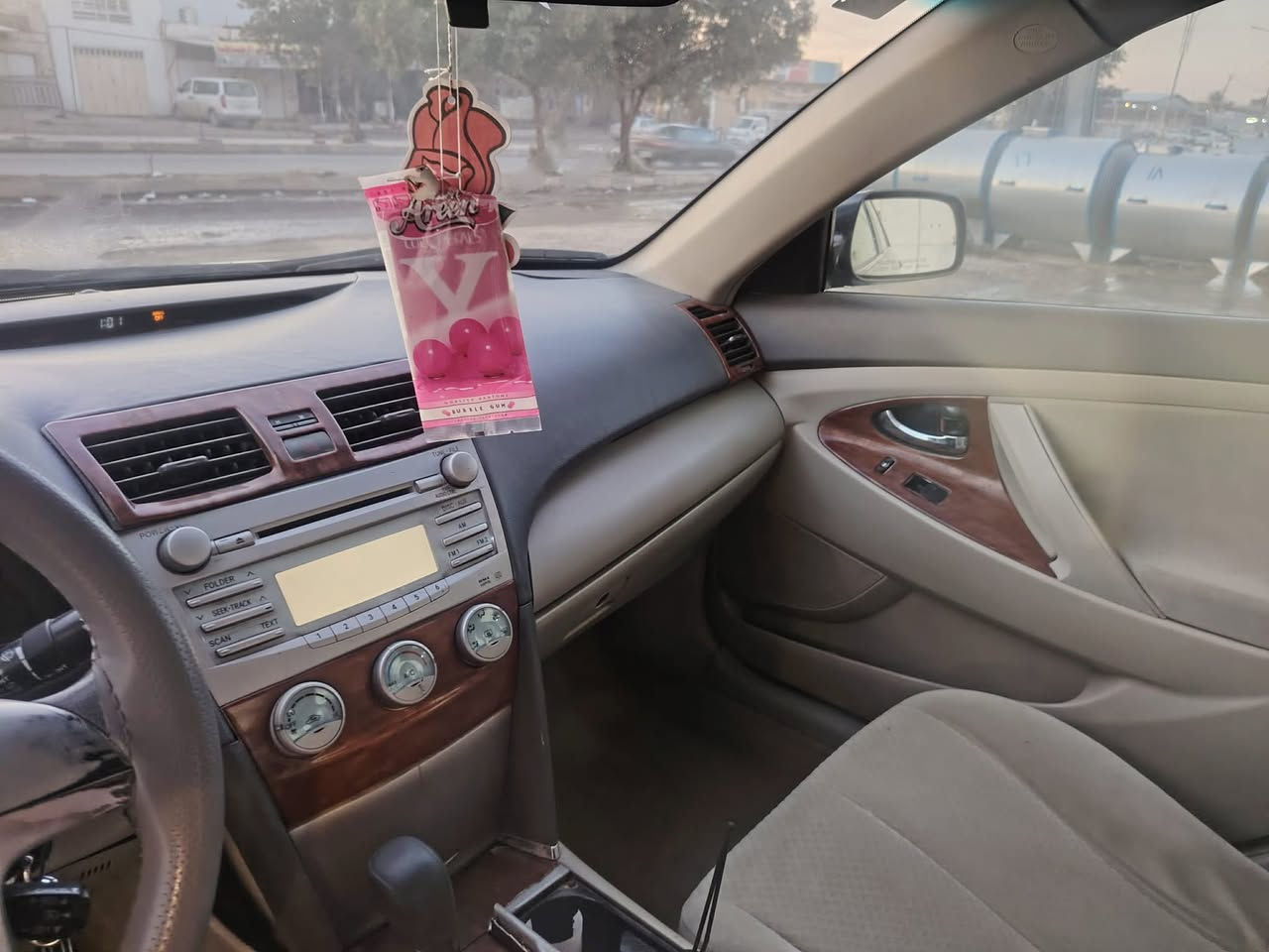 السلام عليكم كامري 2007 كير محرك شرط سونار مرفق بل منشور تبريد ثلج تخم تاير صدم امامي خلفي كله زين حادثه جاملغ امامي ومبدل وارد أمريكي محرك 2400 قماره شرط مابيه شي واذا مرواس حسب القناعه يرهم السعر 94 وبيه مجال للاستفسار الاتصال على الرقم *********** مكان السياره صلاح الدين سامراء
