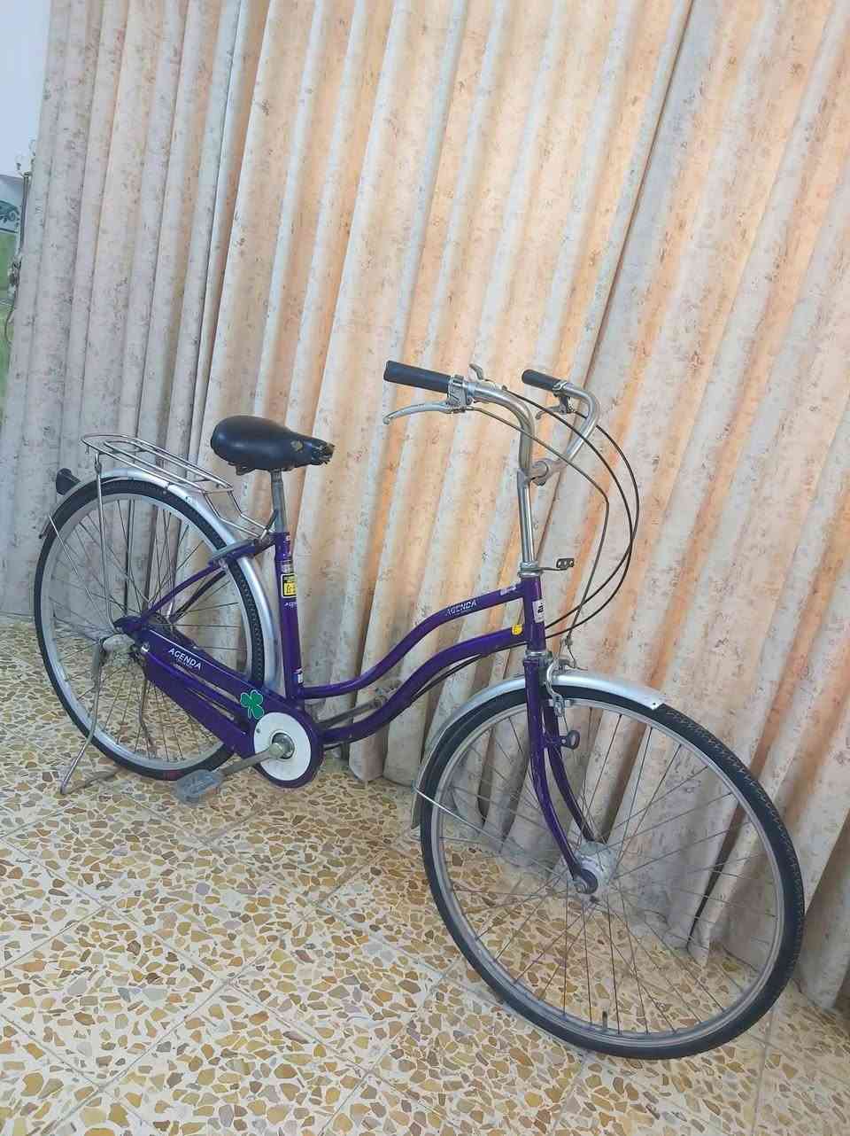 بايسكل بناتي حجم 27 ياباني كير دفن جاهز من كلشي بدون اي نقص نظافة 85/% 

السعر 75الف وبي مجال 

((العنوان/بغداد/البلديات)) رقم الهاتف ***********
