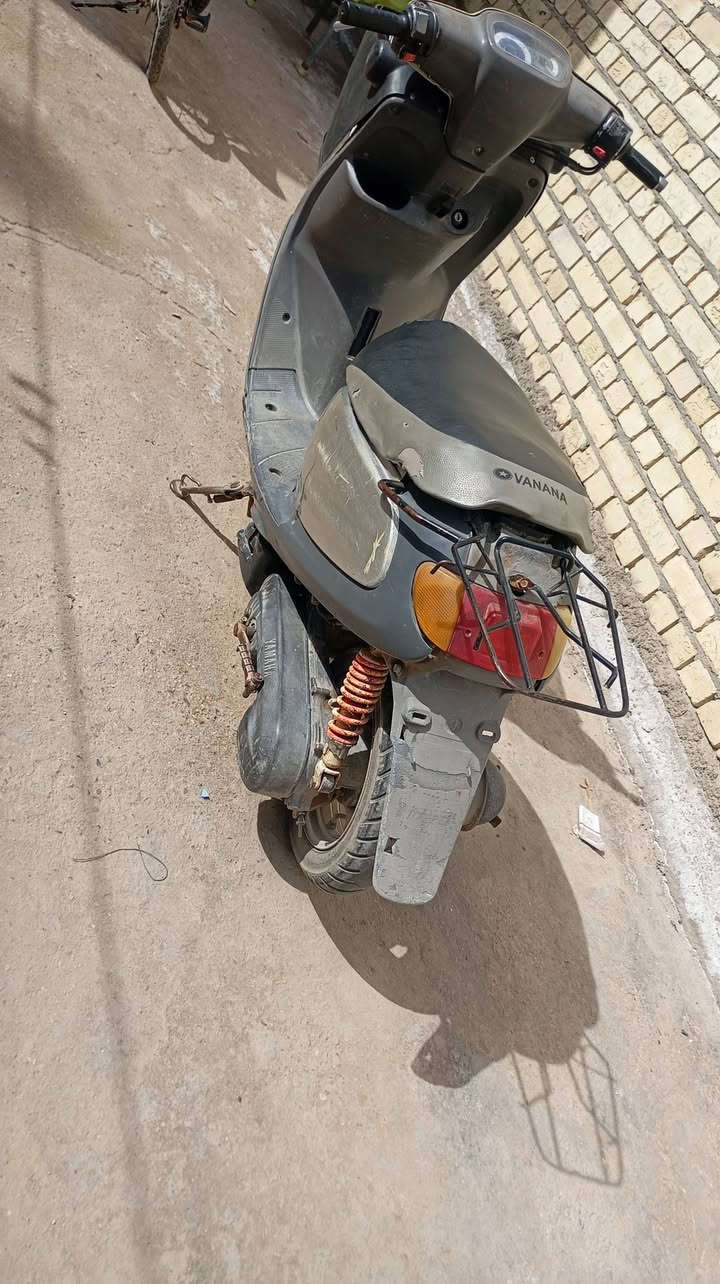 منغولي للبيع دراجة نضيفة وحلوة كهرايات كاملة سلف هندر السعر 225وبيهة مجال لشراي مكاني اطويريج الاستفسار خاص


**إذا كنت صاحب هذا الإعلان وتريد حذفه لأي سبب، رجاءا أرسل رسالة إلى الدعم الفني**