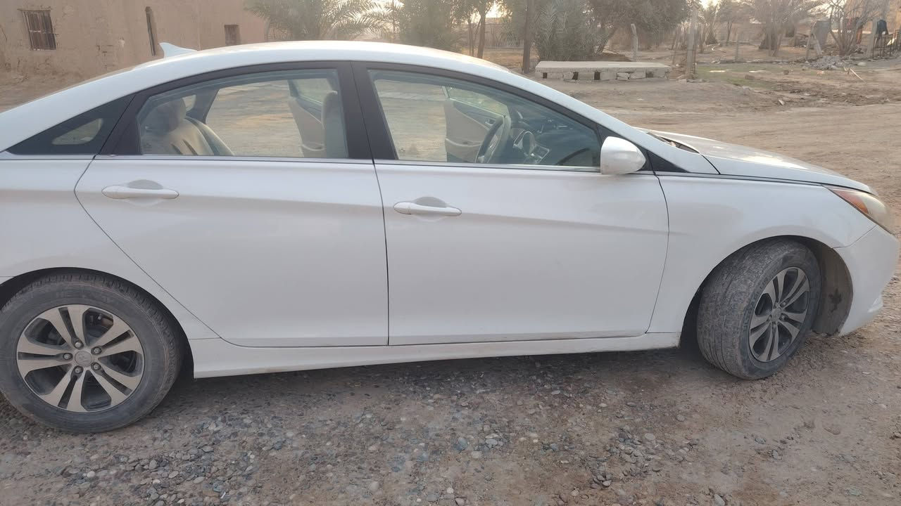 سوناتا 2011
وارد امريكي
محرك جي دي اي
ضررها قطعة صبغ چاملخ الأيمن الأمامي وقبغ الصندوق شبر بخ
وبيها أثر شضايا بالقمارة
محرك مبدل جديد 
محرك گير تبريد شرط
طخم تايرات جديد
رقم نينوى 
سنوية 2027
مكان السيارة الموصل
السعر 112 ومجال
للإستفسار 
***********
