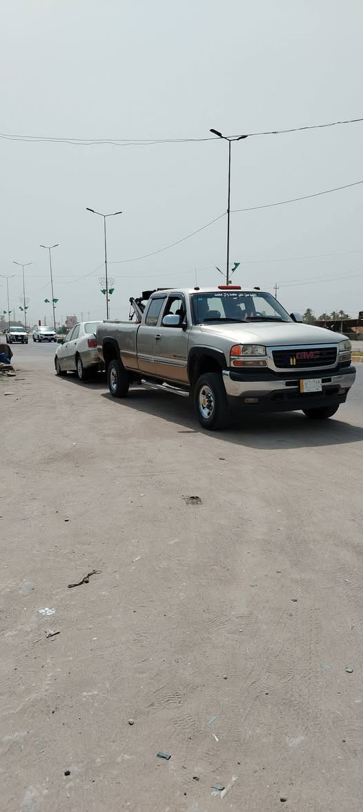 السلام عليكم جمسي للبيع موديل 2001الرقم بغداد بالسنويه كرين انقاذ كير 1000مكينه 5300قماره وربع مكان سياره حله السعر 110الاستفسار على الرقم***********
