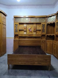 غرفة نوم • مستعمل • نضافة ٩٠٪