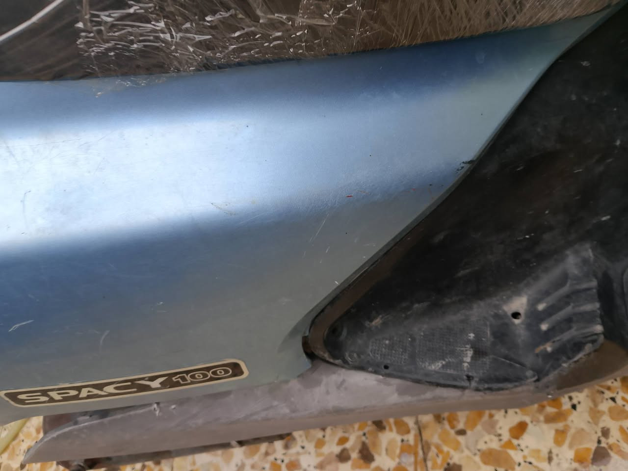 السلام عليكم شباب سبيسي سرعه 100 ياباني مكينه ناعمه مامفوحه ابد شلعه معدل فول كهرباء كله تستغل بيه نقوصات بسيطه مكاني زعفرانيه للبيع او مراوس ***********
