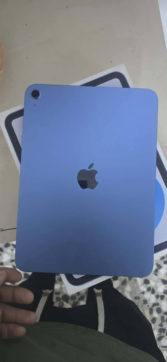 ايباد ابل10 معالج A16
مشحون 5مرات بطاريه 100 السعر 400قفل رقم الهاتف *********** مكاني بغداد الزعفرانيه
