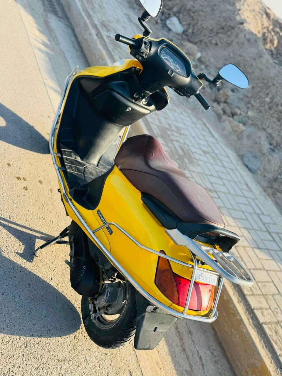 السلام عليكم سبيسي ياباني  للبيع مكفوله كفاله عامه تاخذ بيدك تفحص// السعر /بمليون ٢٥٠
وبيه مجال بسيط
اتصل ع الرقم
***********
