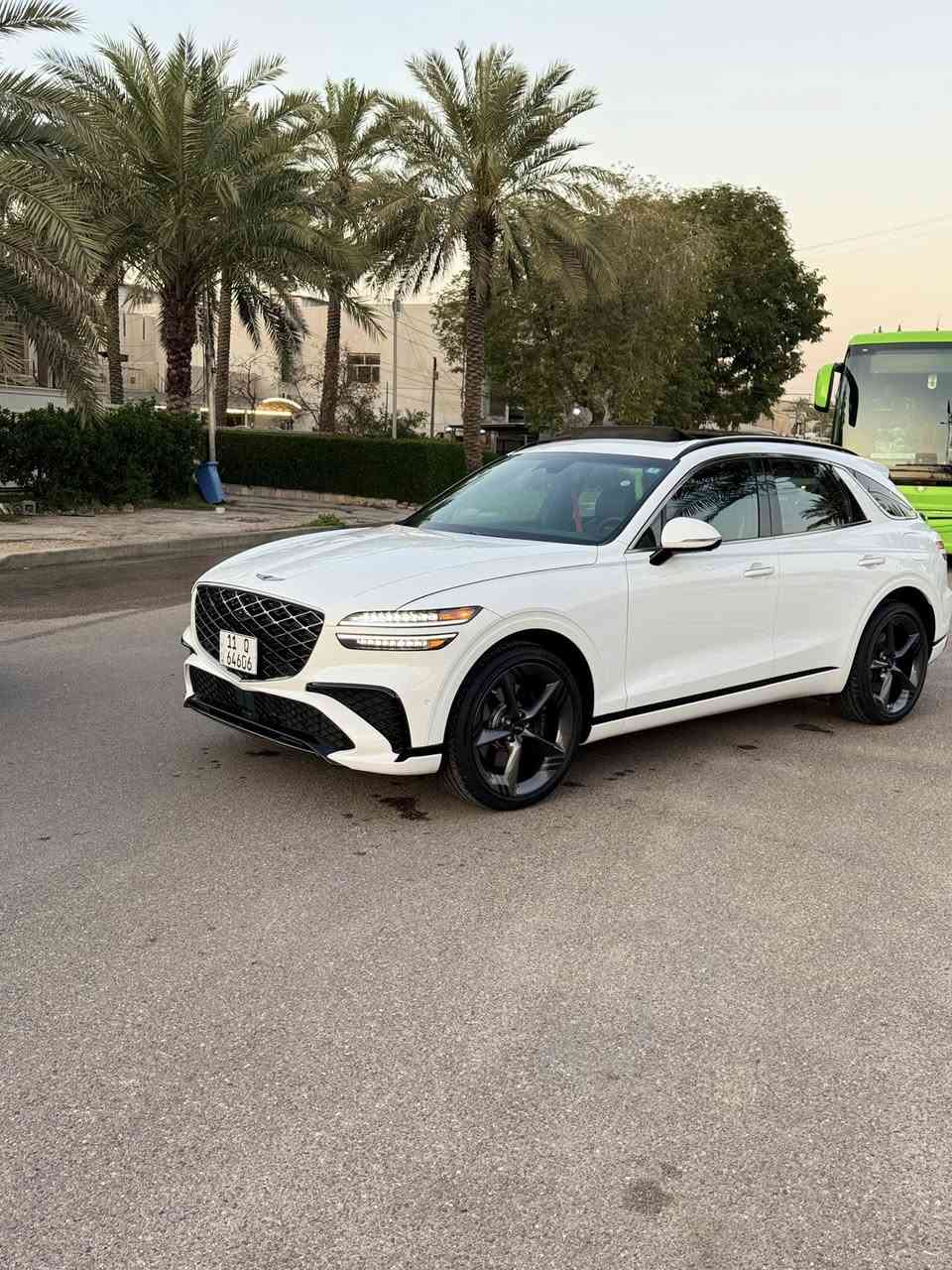 السلام عليكم
يمكن اول سيارة 2026 تنعرض للبيع 

Gv70 سبورت برستيج 2026

رقم بغداد شهداء وكالة ومكاتبة وعقد اسوي باسم المشتري 

بعده السيارة بلزكات الشركة 

مبرمج الواقع الافتراضي  اللغةً العربيه 

فول الفول 

الشكل الجديد 

ماكو داعي اذكر الموصفات 

حادث جاملغ ربع مصبوغ وبنيد مبدل ومصبوغ 

باقي السيارة مكفول كفالة من الشخط وتكحيل زلغ مابيه السيارة 

🔴ارباك راجع سستم شرط الفحص 🔴

🔴شواصي مكفولة 🔴

ماشية  4000 كيلو متر 
يعني 2485 ميل. زيرو السيارة 
السعر 335 قابل للتفاوض
 
مايعجبك المنشور اذكر الله 💐💐

مكان بغداد 

***********
