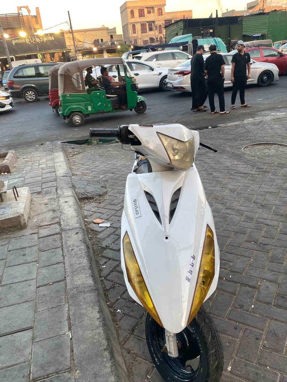 دراجه ماكس مضلع الحديث للبيع دراجه كامله مكمله دراجه سلف وهندر فول  مواصفات كهربائيات كلها شغاله دراجه حلوه ونضيفه ولتعبني من تخابرني  مكاني مدينه الصدر رقمي ***********
