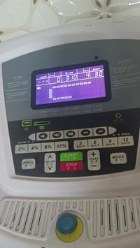 الجهاز الايطالي الابيض سعرة ١٥٠ قفل والمشي والاسود سعرة ١٥٠ قفل والمول...