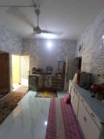 اللهم صل على محمد وال محمد 
دار للبيع المساحه 100م طابو زراعي سند 25 تحويل مباشر 

                                   طابق واحد 
غرفه وكلدور وستقبال ومطبخ ومجمع صحيات داخل وخارج وبيتونه 

عنوان حله شارع 100قرب جسر المشات 

منطقه سكنيه خدمات بيت جديد ومرتب ولسعر جدا مناسب 

السعر   55  وممكن تفاوض للاستفسار اكثر اتصال ***********

                                      ملاحضه

عندك عقار اتريد اتبيعه او تأجره طابو صرف او طابو زراعي مراسلت الصفحه او اتصال ***********
