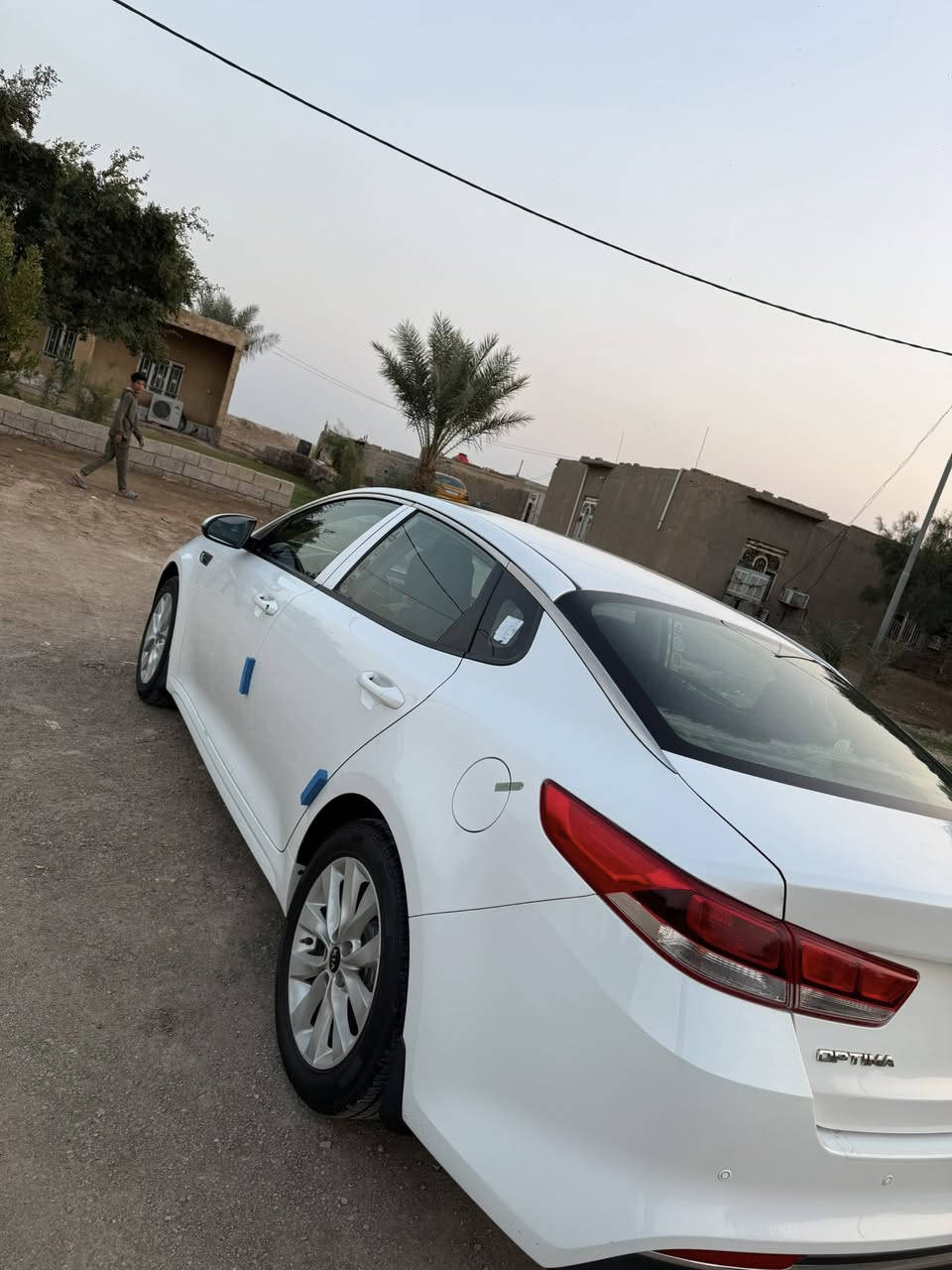 السلام عليكم كيه وبتمه موديل 2017 خليجي كفاله عامه رقم واسط تحويل ثاني يوم المكان واسط ناحية شيخ سعد رقم صاحب السيارة ***********
