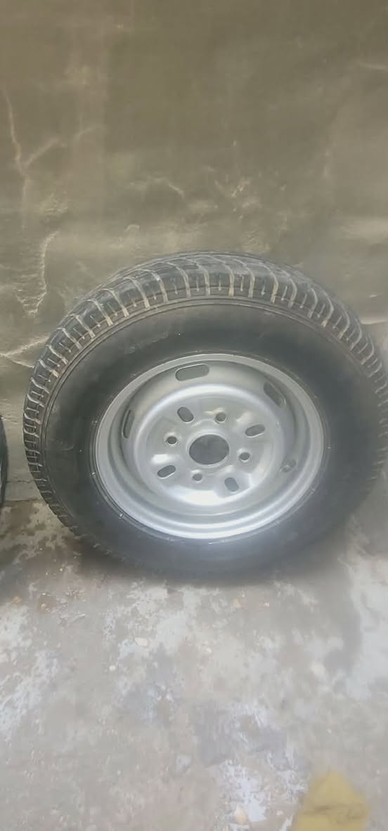 زوج تايرات لبيع نادر الثالثه  👍🏻
***********
