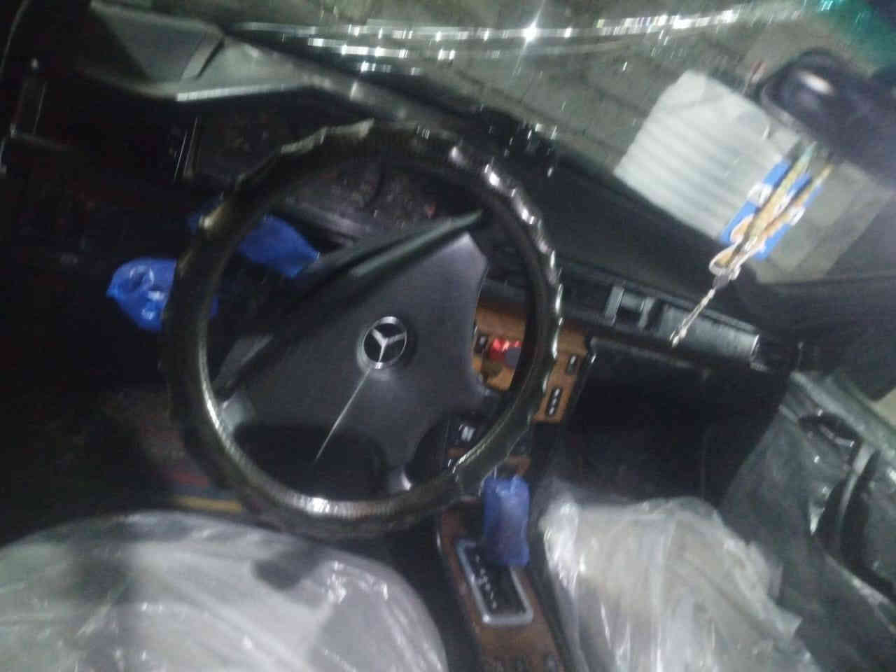 السلام عليكم سياره مارسيدس سياره خير من الله العنوان ديالئ شهربان السياره كامله مكينه كير دواخل كهربائيات سنتر لوك تبريد شغل وطلع سياره خير من الله السعر ٥٥ وبيها مجال حك الجيه تصل ودلل ***********
