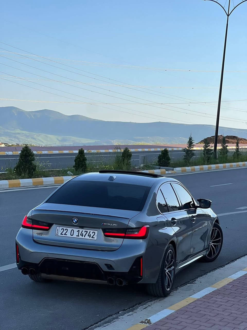 النوع: BMW 340i 
.
الموديل: 2024
.
ممشى : 20,000
.
المواصفات/ فول مواصفات 
.
الضرر : حادثها فقط بونت بدون دواخل+ ايرباك مرجع بلادي 
.
السيارة نظيفة جداً كلشي بيها بشرط زيرو مسجات 
.
السيارة باسم صاحب السيارة تحويل و وكالة 
.
مكان السيارة/ سليمانية 📍
.
السعر : 380 ورقة . خصم 200 دولار إذا أخبرت البائع انك من طرفنا 💵✅
.
رقم صاحب السيارة: 0774091012 ☎️
.
.
للاستفسارات و الإعلانات يرجى مراسلة الصفحة 💬
.
ملاحظة/ صاحب السيارة هو المسؤول عن معلومات و اصوليات السيارة نحن فقط منصة لعرض السيارات ‼️
.
.
.


**إذا كنت صاحب هذا الإعلان وتريد حذفه لأي سبب، رجاءا أرسل رسالة إلى الدعم الفني**