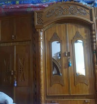 غرفة للبيع • ميز تواليت • شخابيط بالكنتور