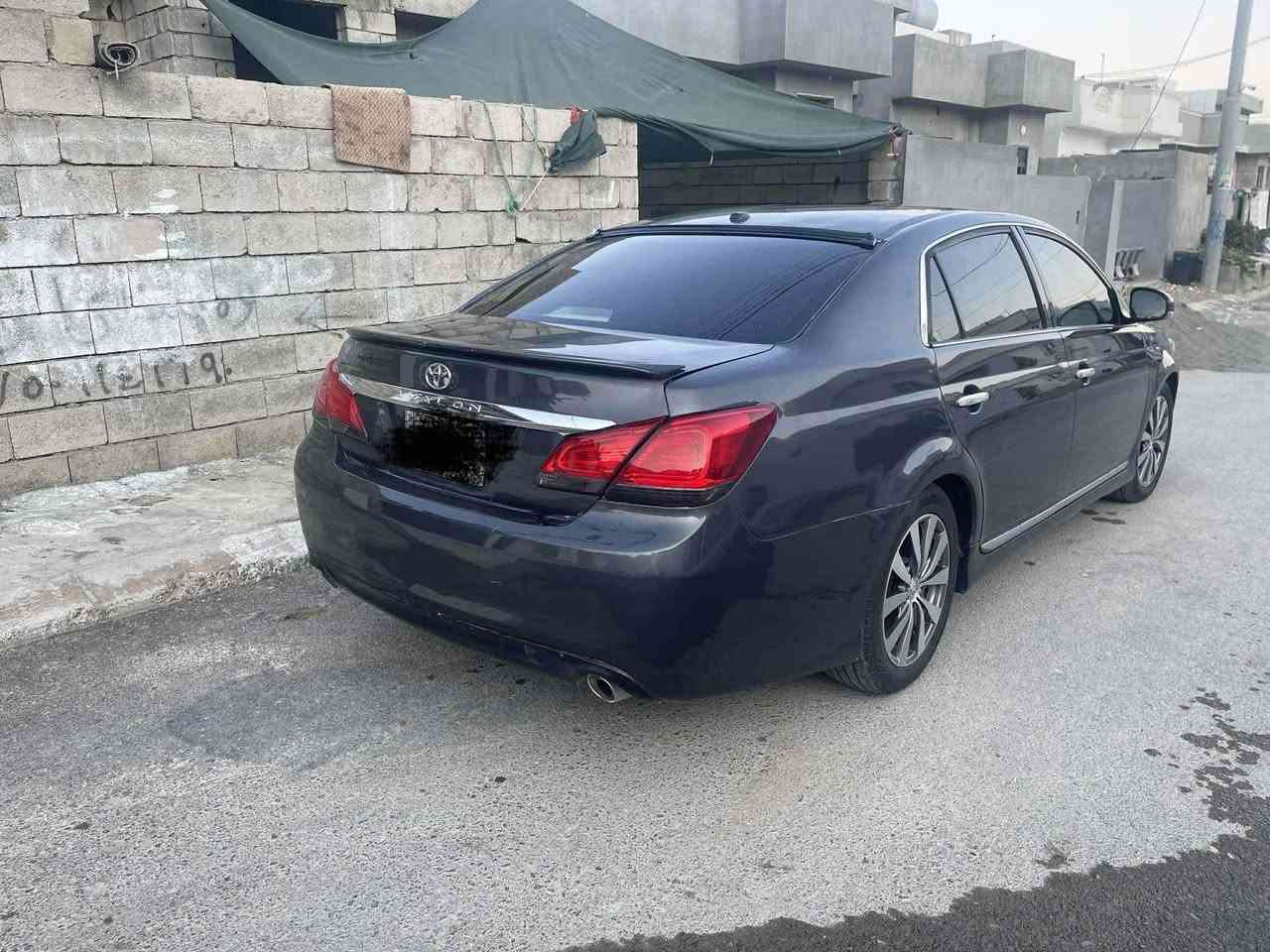 ئه ڤه لؤن ٢٠١١
براوه 
ره نگ نه وتي
ئه مريكي
به س به سمه نييه 
سلايت
ناو زه رد
٤تايه و ويلي لوكي بو كراوه 
گيرو مه كينه به شه رت 
چركه ي تيدا نييه
خازيي ئييتاليي له سه ره

Admin ♥️

*********** رانية, السليمانية
