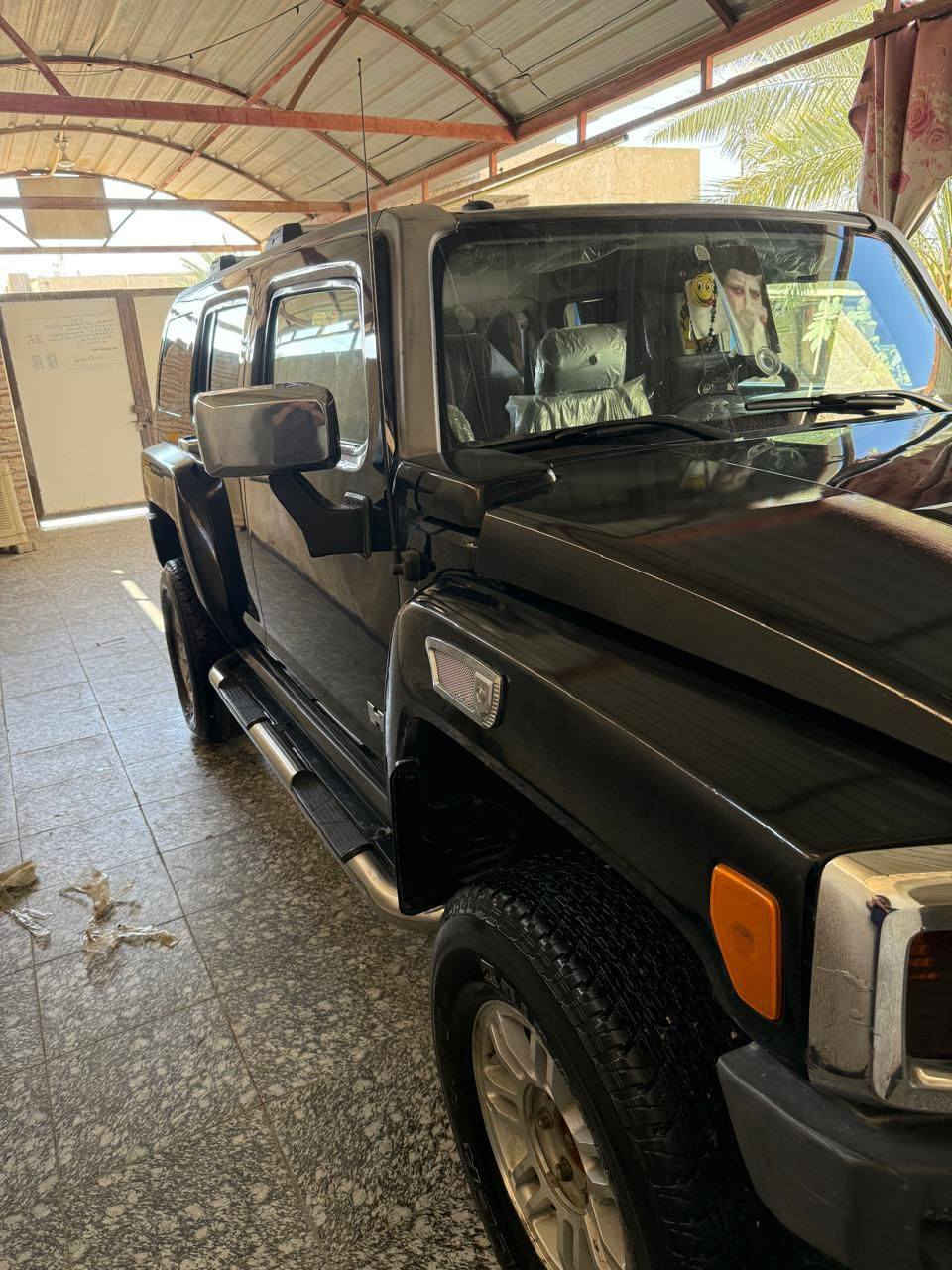 مكلف بالنشر------
همر h3 اسود رقم بغداد دولي مكفوله وباسمه تحويل مباشر محرك 3500 اسود فوريل شغال حداديه كير كهرباء ما ناقصها كلشي والسياره جدا نضيفه السعر 125 بيها مجال بسيط رقم التواصل *********** مكانها السماوه
